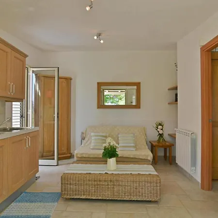 Villa Mazzaforno Sleeps 8 Pool Wifi