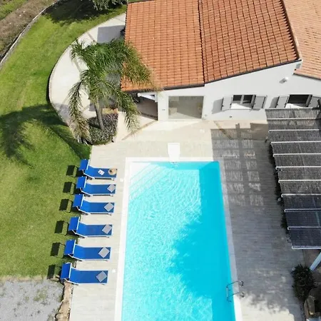 Villa Mazzaforno Sleeps 8 Pool Wifi Cefalu